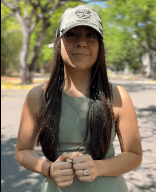 doctora en medicina funcional explicando la importancia de los hábitos.